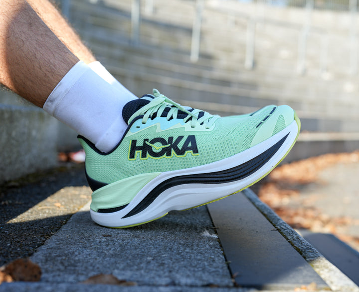 Hoka M SKYWARD X Luna Moth / Black