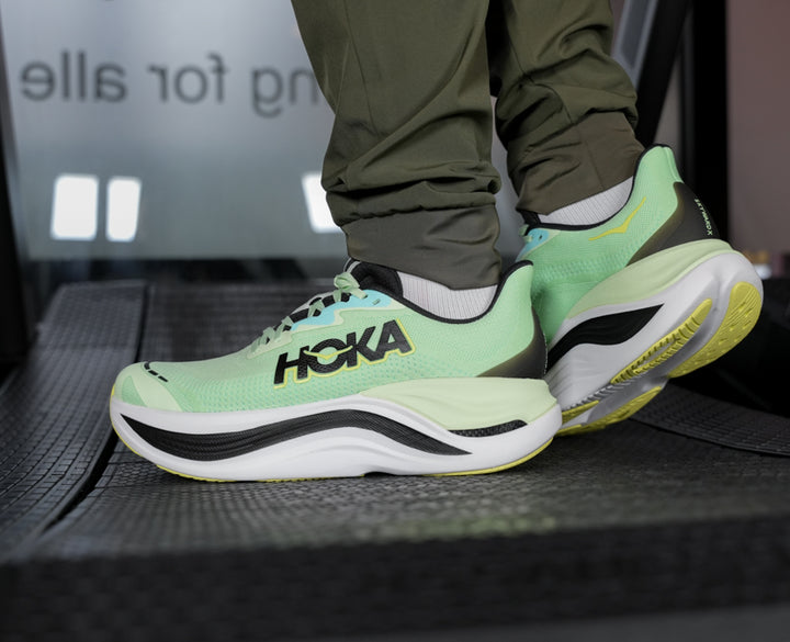 Hoka M SKYWARD X Luna Moth / Svart
