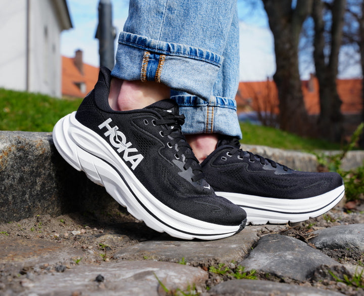 Hoka W CLIFTON 10 WIDE Svart / Vit