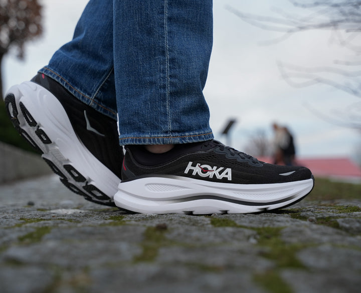 Hoka M BONDI 9 Black / Vermillion