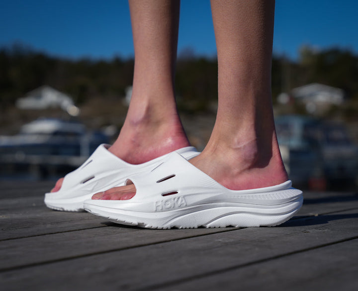 Hoka U ORA RECOVERY SLIDE 3 Vit / Vit