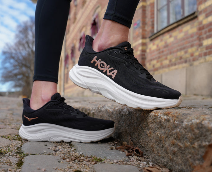 Hoka W CLIFTON 10 Svart / Roséguld