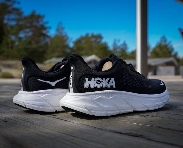 Hoka M ARAHI 7 Svart / Vit