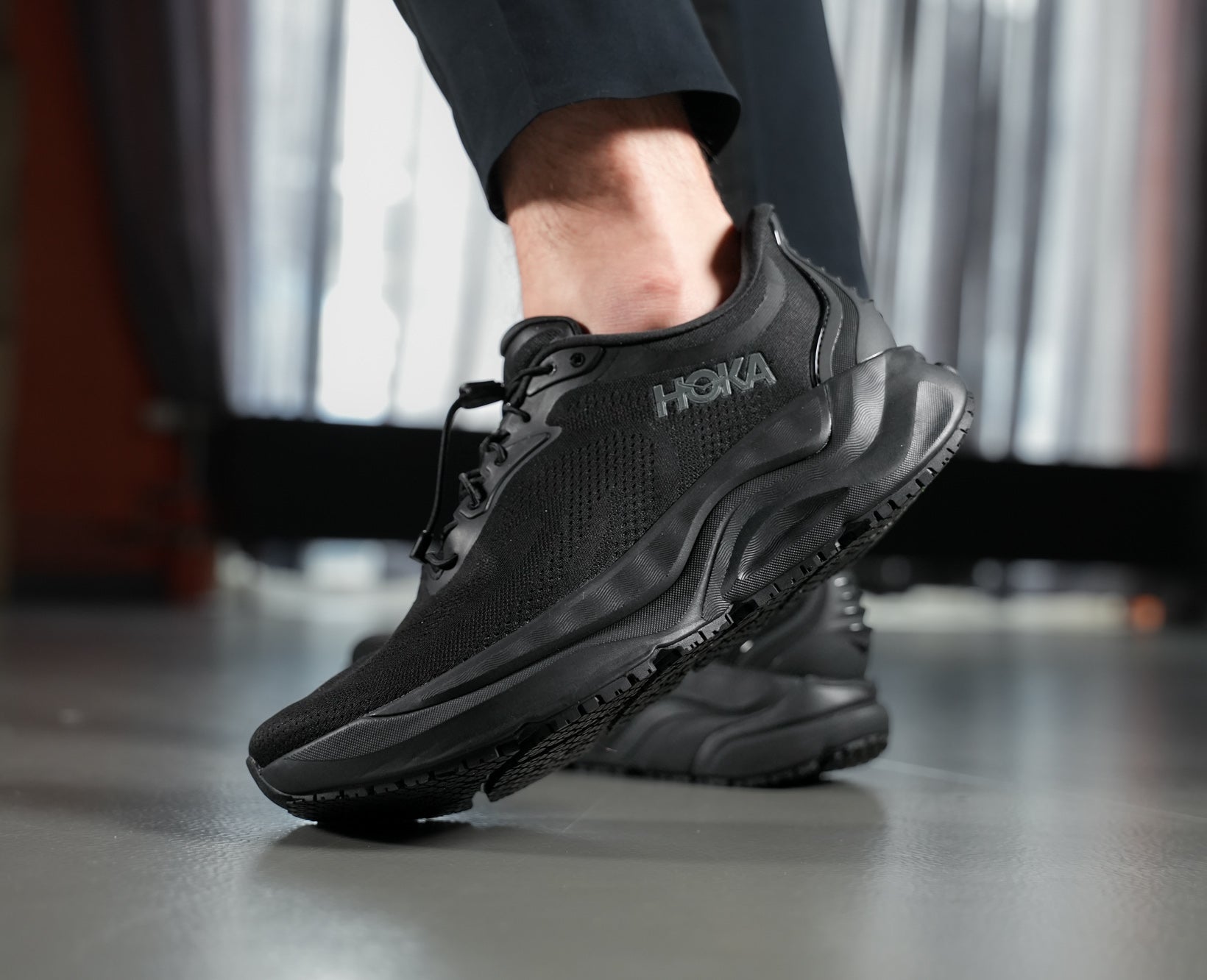 Hoka M ARAHI SR WIDE Black / Black – Framsport