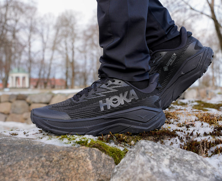 Hoka M CHALLENGER 8 GTX Black / Carbon Black