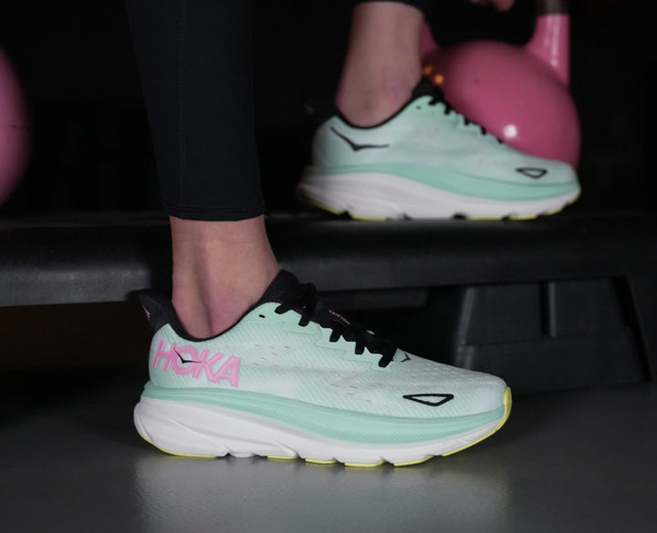 Hoka W CLIFTON 9 Mint Fluorit / Snow Melt