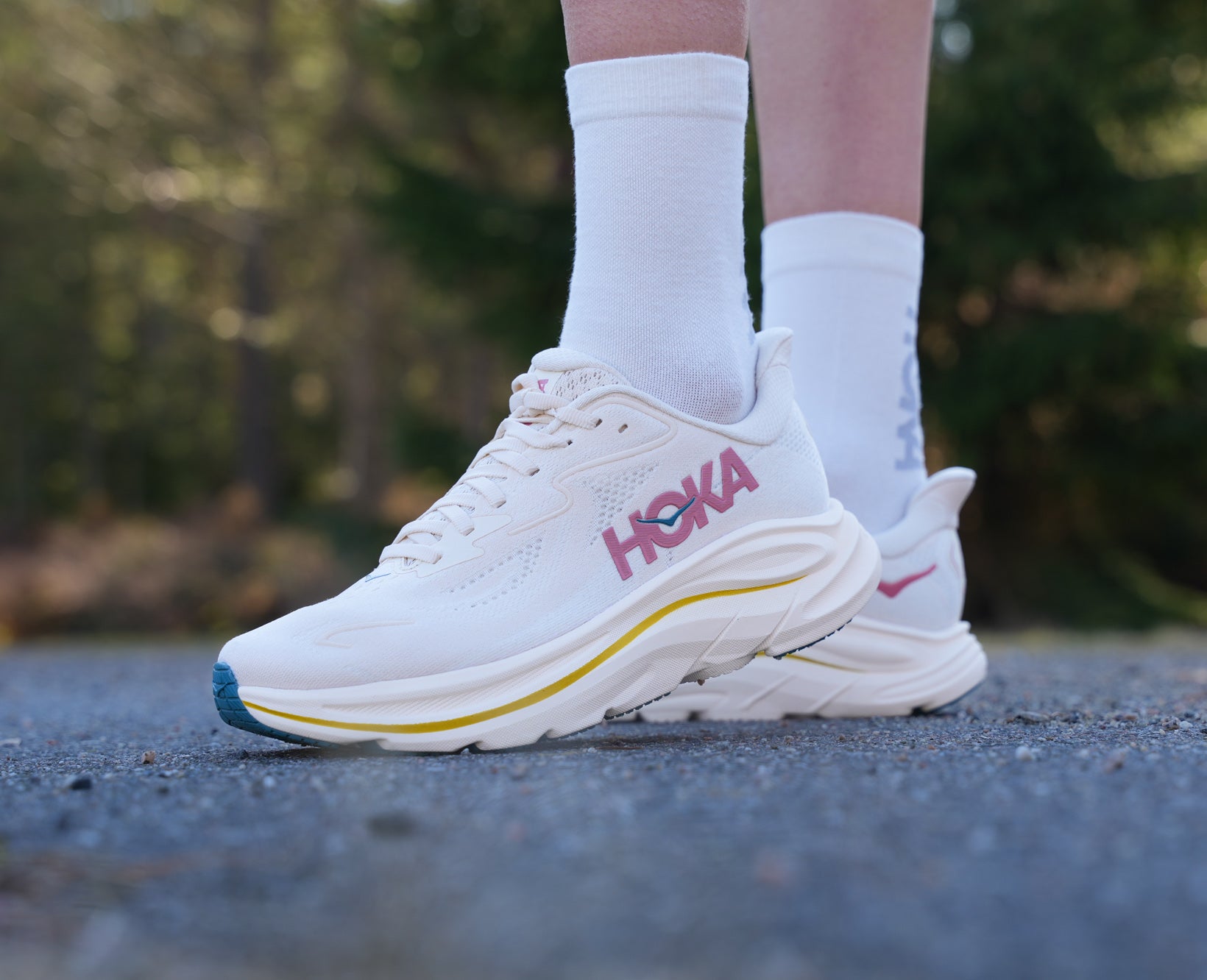 Hoka W CLIFTON 10 Birch / Alabaster – Framsport