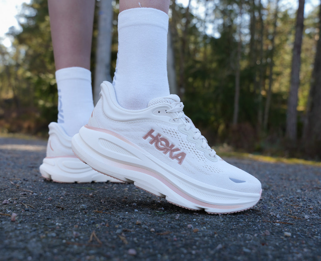 Hoka W BONDI 9 Oat Milk / Rose Gold