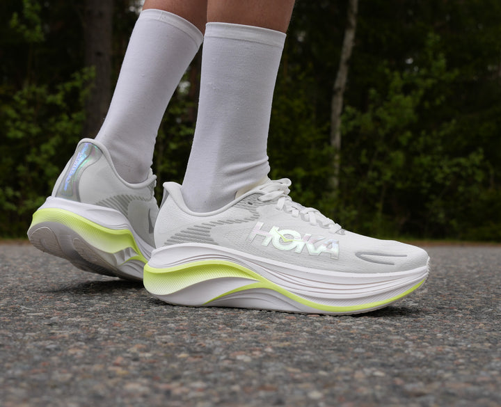 Hoka W SKYWARD X 2 White / Neon Yuzu