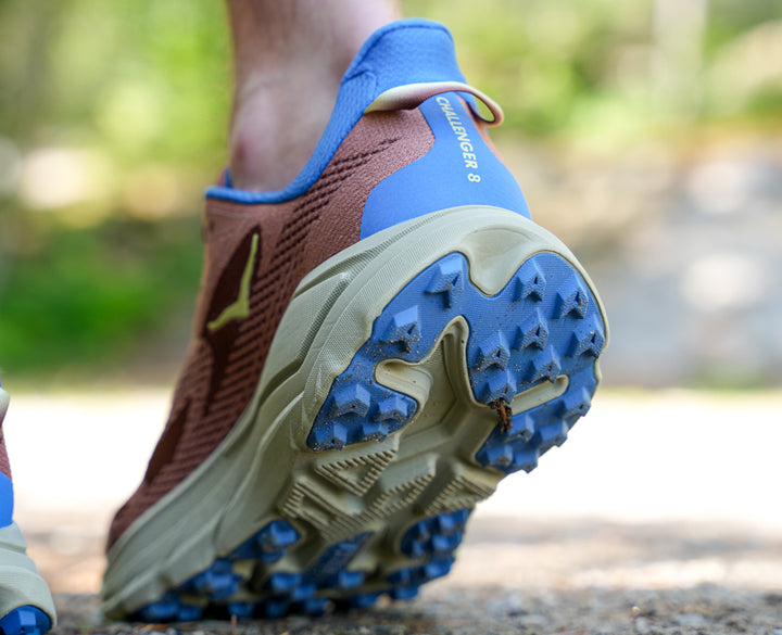 Hoka M CHALLENGER 8 Lönn / Kardemumma