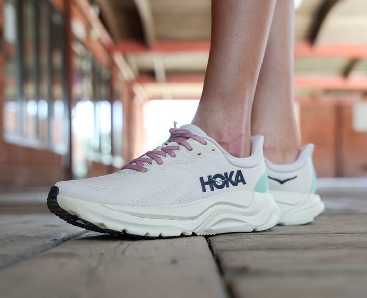 Hoka W ARAHI 8 Rose Cream / Alabaster