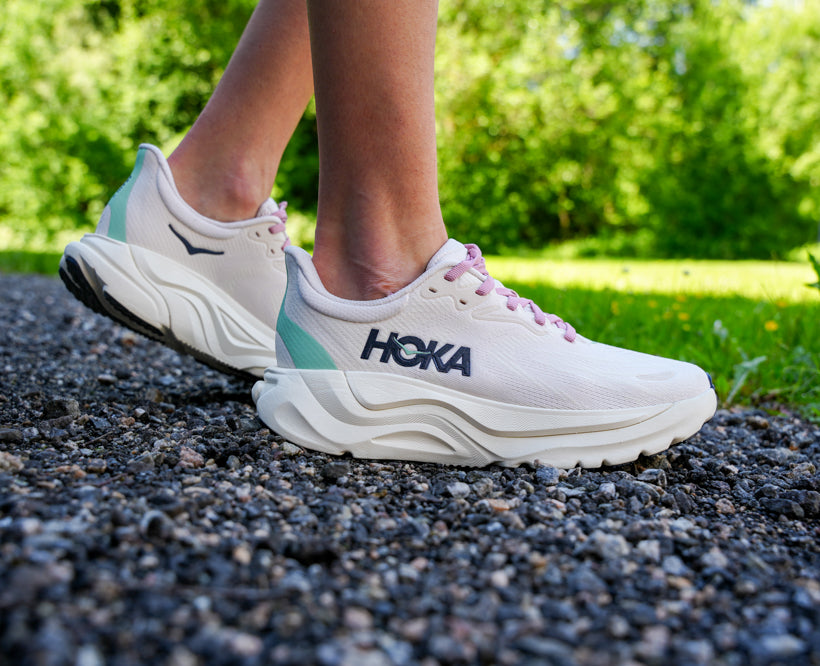 Hoka W ARAHI 8 Rose Cream / Alabaster