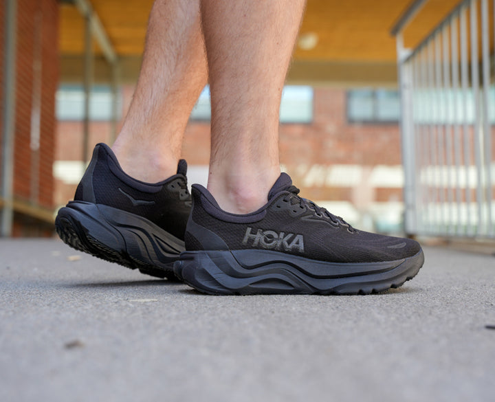 Hoka M ARAHI 8 Svart / Svart