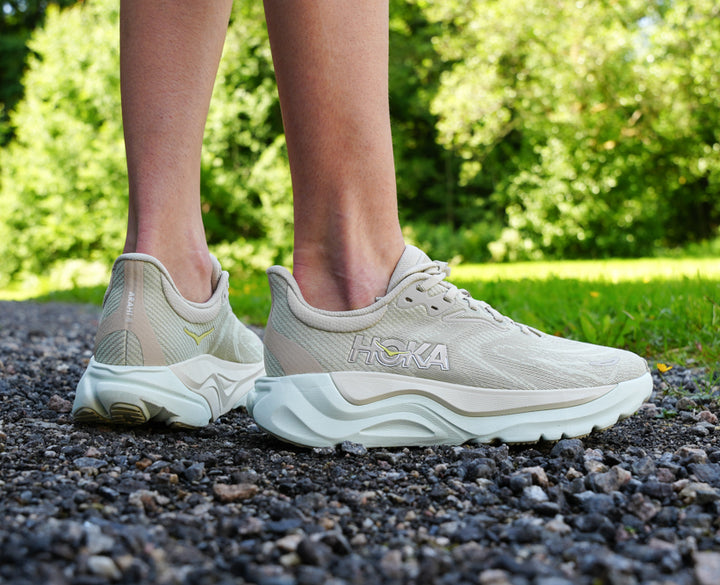 Hoka W ARAHI 8 ostronsvamp / tryffelsalt