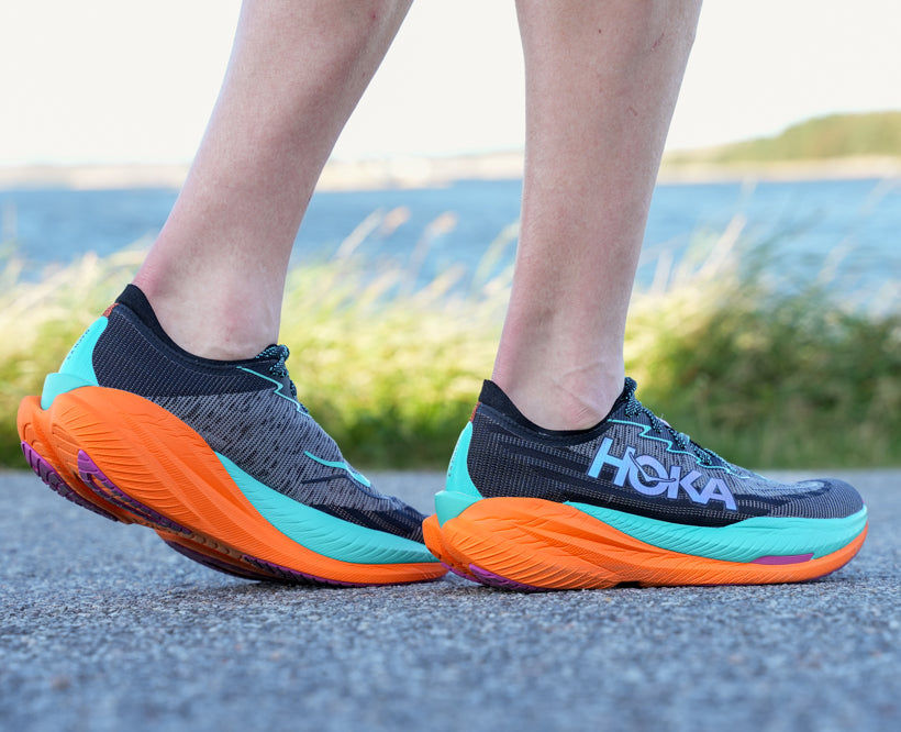 Hoka M MACH X 2 WIDE Svart / Elektrisk Aqua