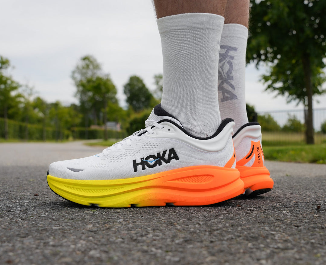 Hoka M BONDI 9 White / Neon Tangerine
