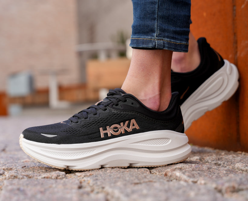Hoka W BONDI 9 Svart / Roséguld 