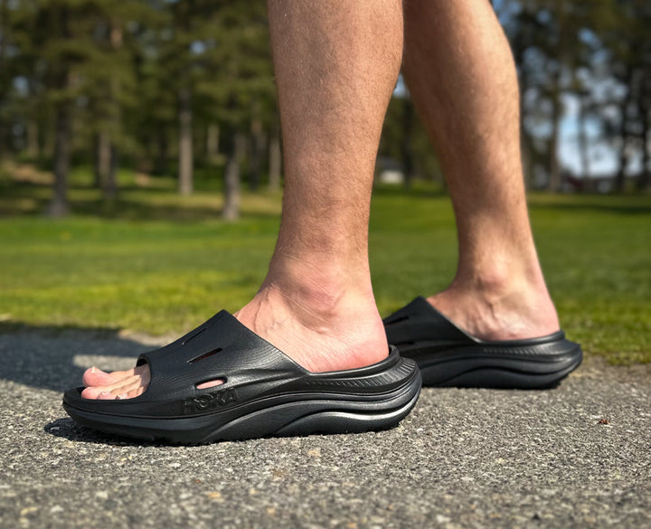 Hoka U ORA RECOVERY SLIDE 3 Svart / Svart