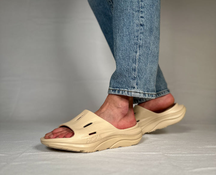 Hoka U ORA RECOVERY SLIDE 3 Skiftande Sand / Skiftande Sand
