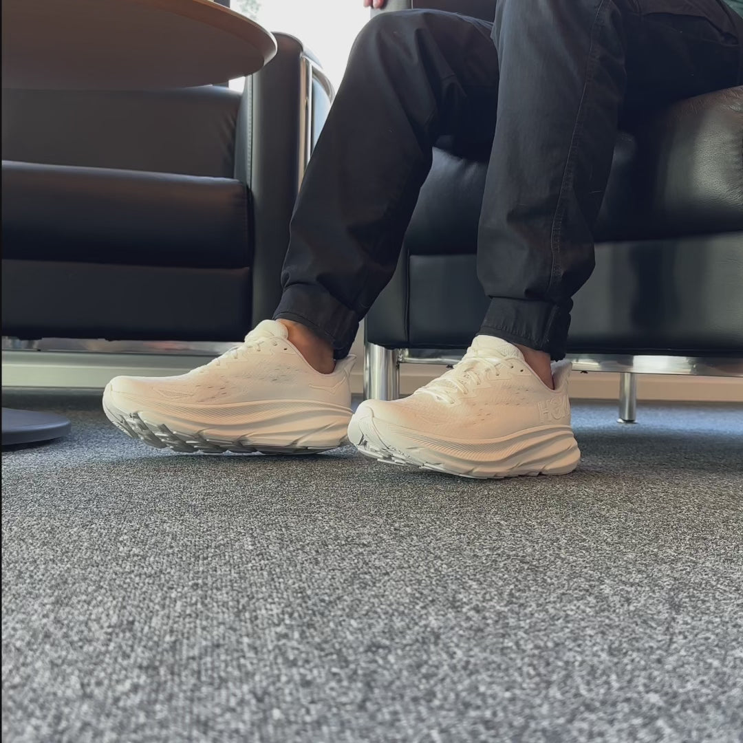 Hoka M CLIFTON 9 Vit / Vit